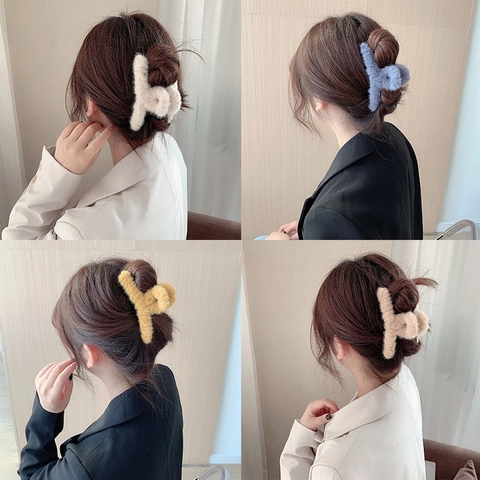 Pince À Cheveux En Peluche Fausse Fourrure Shark Clip Femme Automne Hiver Élégant Accessoires De Coiffure Style Français