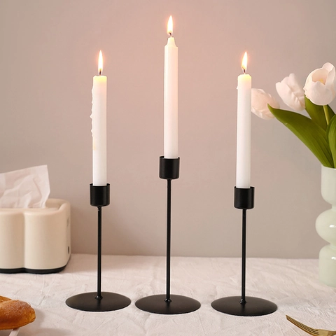 Nordic Metal Candlestick Minimalist Iron Candle Holder Desktop Ornament For Romantic Dinner Wedding Party Home Decor