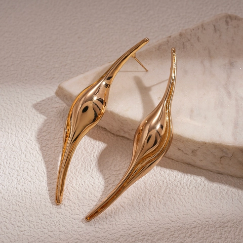 Geometric Curved Abstract Fluid Metal Dangle Earrings In Alloy With Silver Earring Post For Women Sculptural Punk Style