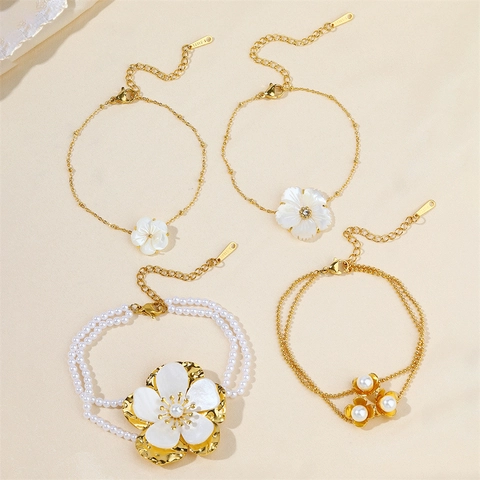 Stainless Steel Shell Flower Bracelet For Women 18K Gold Plated Minimalist Elegant Artificial Pearl Adjusted Fashion Jewelry
