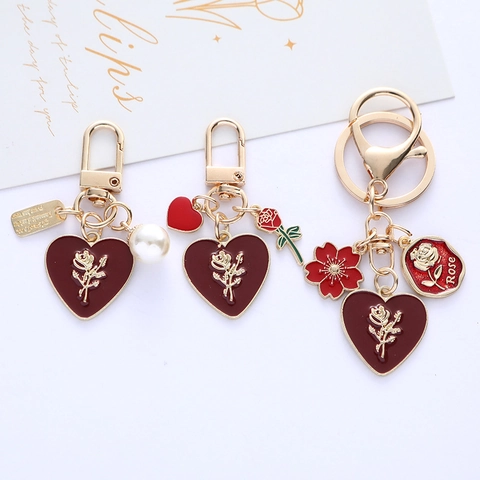 Portachiavi Cuore Rosa Romantico Lega Di Zinco Smalto Ciondolo Per Borsa Con Perla Artificial Sintetica Per Donne Ragazze Accessorio