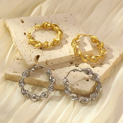 Orecchini A Cerchio In Acciaio Inossidabile Torsionato Con Design A Spirale E Strass Gioielli Da Donna