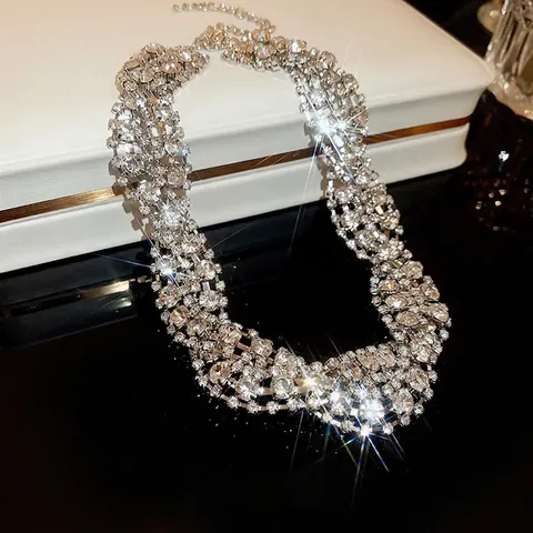 Collier Choker En Strass Torsadé Base Cuivre Étincelant Multi Rangs Cristal Luxe Élégant Bijoux De Mode Ton Argent