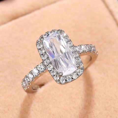 Rechthoekige Kussengeslepen Zirkonia Halo Ring Koper Platina Verguld Verloving Bruiloft Sieraden Vrouwen Luxueus Geometrisch