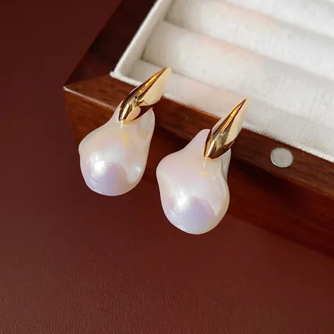 Baroque Imitation Artificial Pearl Drop Earrings Irregular Gold Plated Copper Fashion Chic Jewelry Women With Silver Earring Post