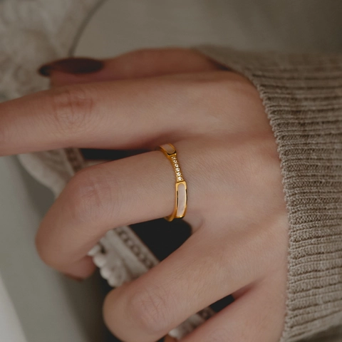Anello Minimalista In Acciaio Al Titanio Con Intarsio Di Madreperla Bianca E Zirconia Gioielli Eleganti Da Donna