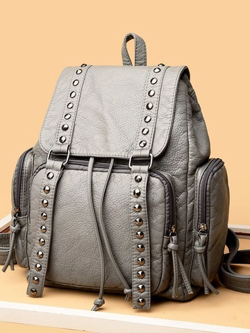 Mode Rugzak Dames Vintage Klinknagel PU Leer Grote Capaciteit Waterdicht Reis Schooltas Met Kwastje Rits