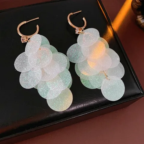 Iridescent Sequin Tassel Dangle Ohrringe C-Form Schimmernder Kupferschmuck Mit Silber Ohrstecker Für Frauen