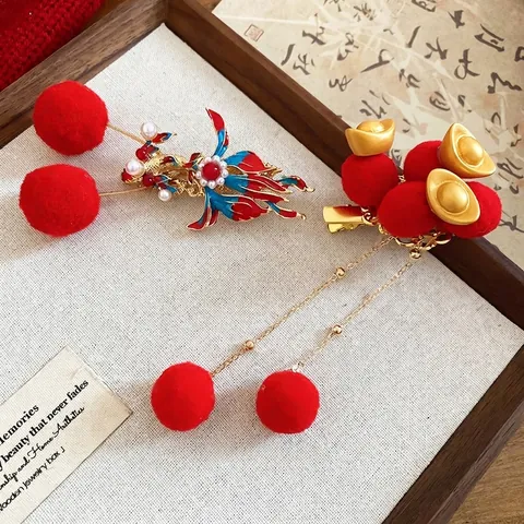 Pinza Para El Pelo Con Pompones Rojos Lingote De Oro Borla Aleación Perla Artificial De Imitación Estilo Chino Festivo