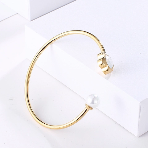 Brazalete De Acero Inoxidable Para Mujer Flor De Concha Elegante Y Perla Artificial Pulsera Abierta Ajustable Joyería Estilo Coreano