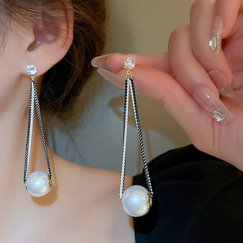 Orecchini Lunghi Con Nappine Con Künstliche Perle Di Imitazione E Zircone Lega Con Perno In Argento Sterling 925 Per Donna