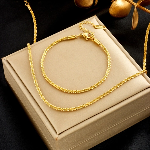 Fashion Titanium Steel Gold Plated Twist Chain Jewelry Set For Women Minimalist Stainless Steel Necklace Bracelet Set