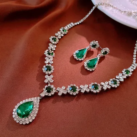 Collana E Orecchini Vintage Di Lusso Per Donna Lega Placcata Argento Rhinestone Verde Forma Di Pera Pendente Elegante