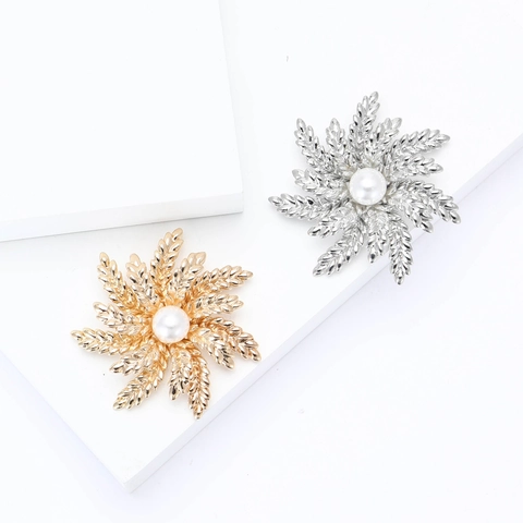 Spilla Perla Artificial Spiga Di Grano Lega Fiocco Di Neve Forma Di Foglia Spilla Per Donne Maglione Cappotto Accessorio Elegante