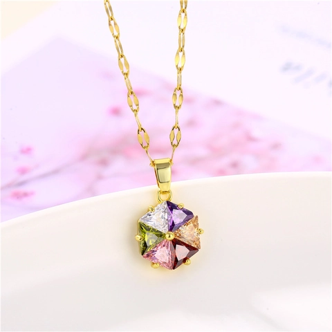 Hexagon Flower Pendant Necklace Multicolored Zircon Inlaid 18K Gold Plated Titanium Steel Lip Chain Jewelry For Women
