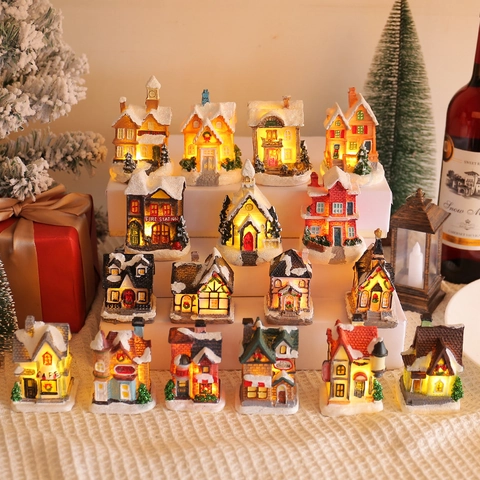 Weihnachten LED Leuchtendes Harz Haus Dorf Mikro Landschaft Schneeszene Schreibtisch Ornament Festliche Deko