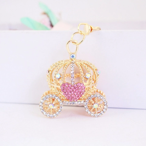 Cute Heart Rhinestone Pumpkin Carriage Keychain Gold Zinc Alloy Cinderella Carriage Bag Pendant Charming Fairy Tale Key Ring Gift For Women