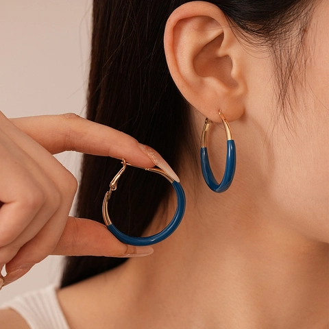 Orecchini A Cerchio Retro Geometrici A Forma Di C Placcati Oro Smalto Blu Con Perno In Argento