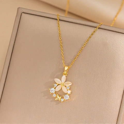 Collar Con Colgante De Flor De Acero De Titanio Con Piedra Ojo De Gato Circonita Y Perla Artificial Joyería Elegante Para Mujer