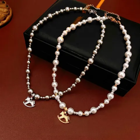 Collar Con Colgante De Caballo Balancín Imitación Perla Artificial Cuentas Retro Lujo Nuevo Estilo Chino Joyas De Aleación Para Mujeres
