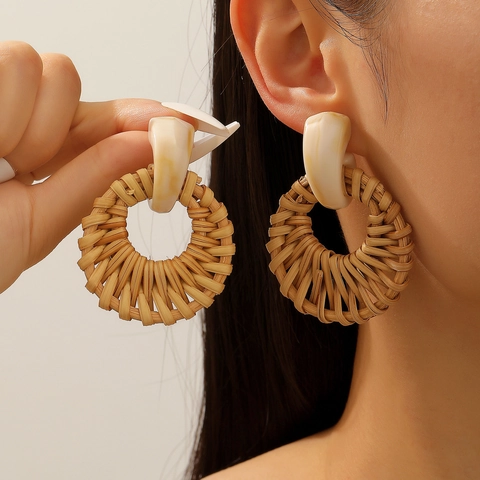 Bohemian Rattan Woven Round Hoop Earrings For Women Luxury Resin Geometric Handmade Straw Stud Earrings Vacation Beach Jewelry