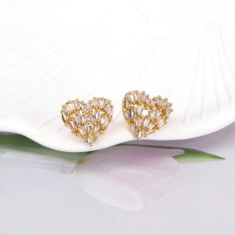 Boucles D'oreilles Cœur En Cuivre Évidé Micro Pavé Zirconium Minimaliste Style Vintage Bijoux Pour Femmes