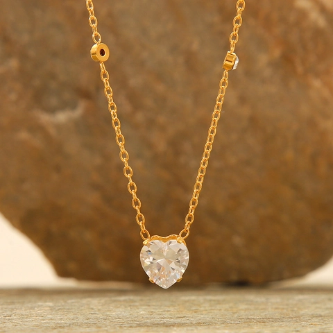 Herz Zirkon Anhänger Halskette 18 Karat Vergoldeter Edelstahl INS Stil Eleganter Schmuck Für Damen Anlaufgeschützt