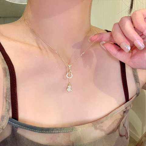 Kupfer Zirkon Doppel Flaschenkürbis Anhänger Halskette Weißer Künstlicher Jade Inlay Filigrane Schlüsselbeinkette Frauen Schmuck