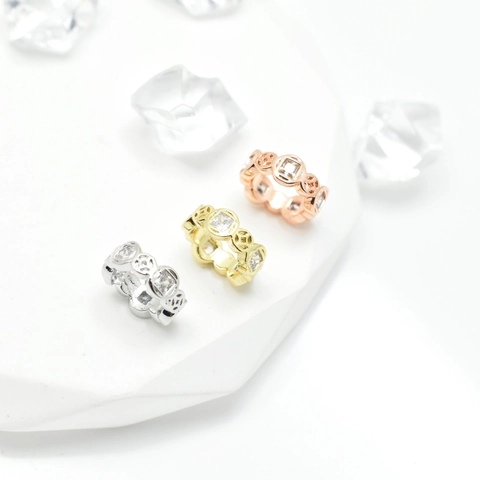 Perline Distanziatrici In Rame Forma Di Erba Moneta Cava Con Zircone Bianco Per Creazione Di Bracciali Fai Da Te Moda