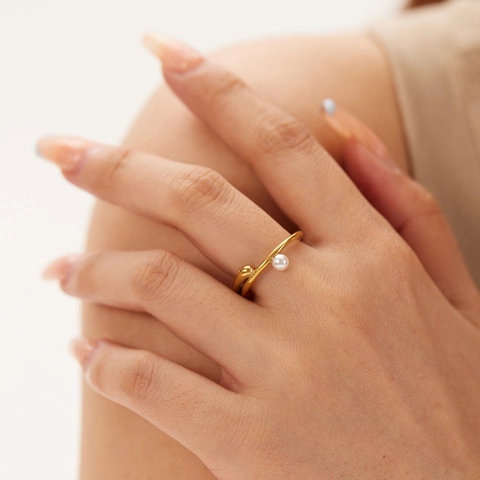 Anillo Geométrico Irregular De Acero Inoxidable Chapado En Oro De 18K Con Perla Artificial De Agua Dulce Estilo Ins Mujer