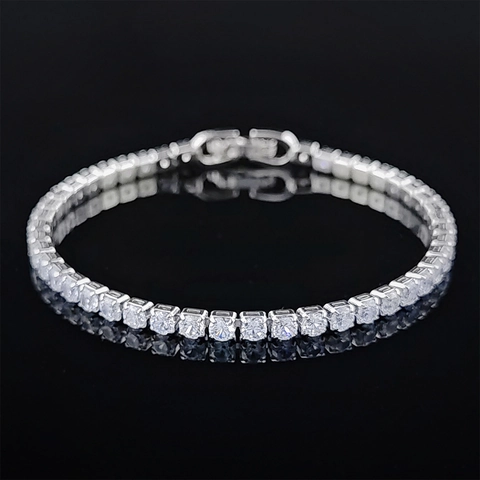 Lussuoso Bracciale da Tennis in Rame e Zirconia Placcato Argento Tutto Strass Cielo Stellato Elegante Gioiello per Donna Regalo per Festa