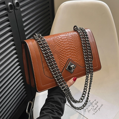 Piccola Borsa A Mano Quadrata Donna Pelle PU Motivo Coccodrillo Tracolla Catena Metallica Trendy Chiusura Patta