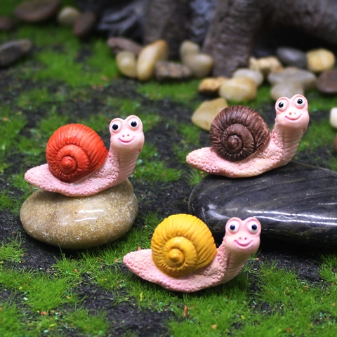 Miniature Snail Figurines Resin Cute Colorful Cartoon For Micro Landscape Fairy Garden DIY Succulent Plant Decoration Desktop Ornament