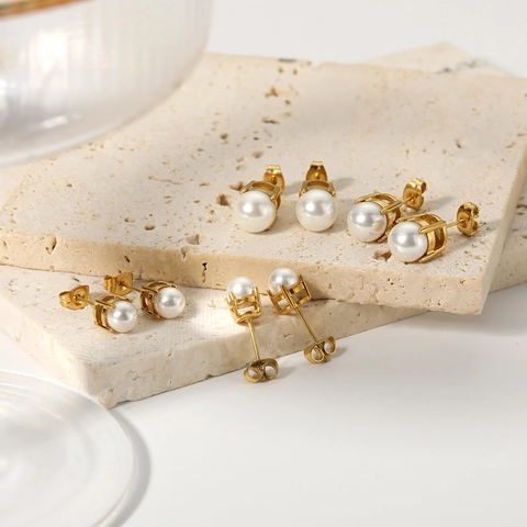 Artificial Pearl Stud Earrings 18K Gold Plated Stainless Steel For Women Minimalist Waterproof Hypoallergenic Elegant Jewelry