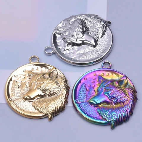 Collana con Ciondolo Testa di Lupo in Acciaio Inossidabile Rilievo Animale Foresta Design Oro Argento Arcobaleno Gioielli Donna Uomo