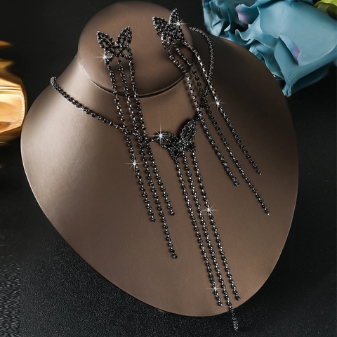 Elegante Set di Gioielli in Lega Farfalla con Strass Neri e Nappine per Donna Set Collana e Orecchini con Frange Lunghe Gioielli per Matrimonio e Banchetti