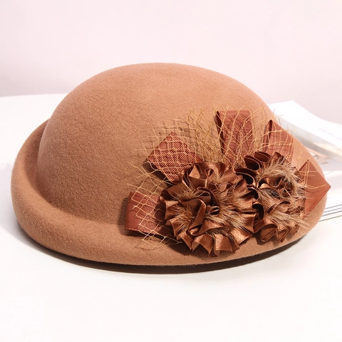 Women Wool Felt Cloche Hat Vintage Elegant Flower Mesh Decor Round Top Fedora Winter Warm For Church Party