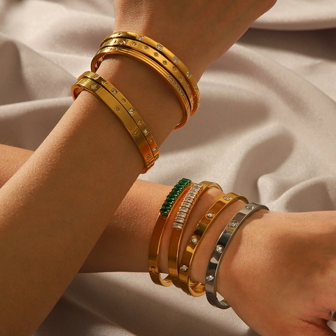 Ins Stil Edelstahl Zirkonia Armreif Für Damen Gold Silber Galvanisiert Geometrisch Sternmuster Scharnierverschluss Armband Schmuck