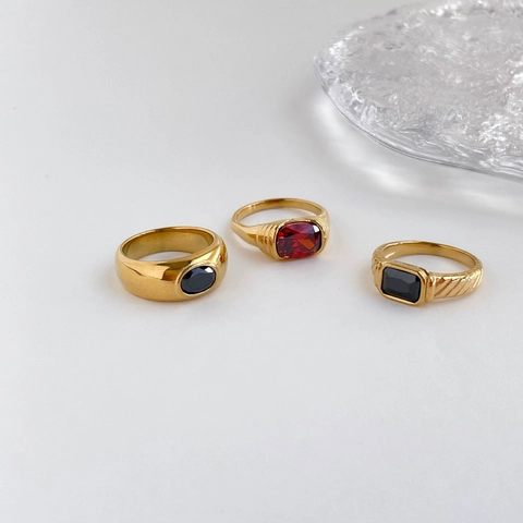 Vintage Stainless Steel Rings For Women With Black Stone And Synthetic Ruby Geometric Textured Retro Luxury Jewelry