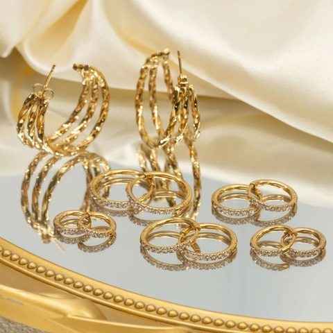 Lussuosi Orecchini a Cerchio in Acciaio Inossidabile con Zirconia per Donna Orecchini Rotondi Geometrici Torsionali Placcati Oro Gioielli