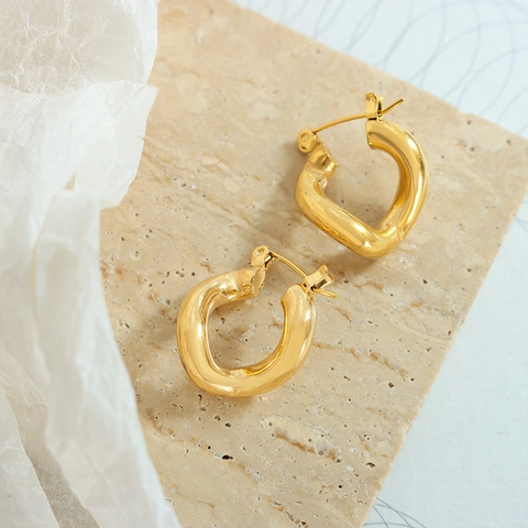 Geometric Twisted Heart Shape Hoop Earrings Stainless Steel 18K Gold Plated Irregular Mobius Style Minimalist For Women