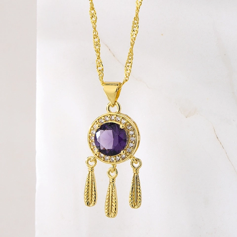 Collier Pendentif Attrape Rêves Élégant Cuivre Zircon Plaqué Or Plume Gland Style Vintage Pour Femmes