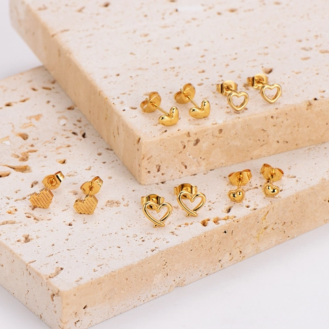 Orecchini A Lobo A Cuore Irregolare Acciaio Inossidabile 304 Placcato Oro 18K Minimalista Eleganti Gioielli Per Donna