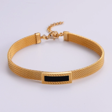 Bracciale Da Uomo Hip Hop In Acciaio Inossidabile Placcato Oro Maglia Intrecciata Con Piastra Decorativa Rettangolare Nera Regolabile