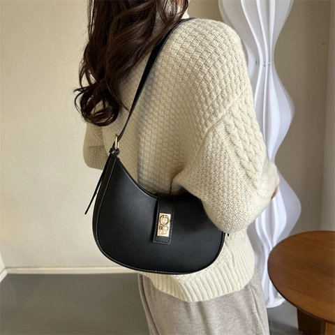 Bolso de Hombro de Media Luna en Piel PU Minimalista Retro para Mujer Estilo Coreano Color Sólido Bolso Hobo de Axila Con Hebilla