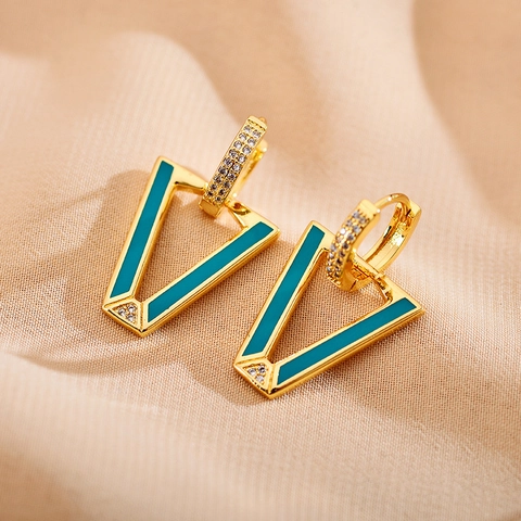 Geometrische Dreieck V-Form Hängerohrringe Legierung Vergoldet Emaille Einlage Mikro Zirkon Elegante Mode Für Frauen
