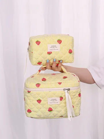 Quilted Strawberry Makeup Bag Large Capacity Striped Toiletry Organizer Pouch Travel Aesthetic Cosmetic Storage Case