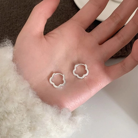 Orecchini A Cerchio Con Fiori Cavi Argento Sterling 925 Stile Dolce Minimalista Per Donne Gioielli Lucidi