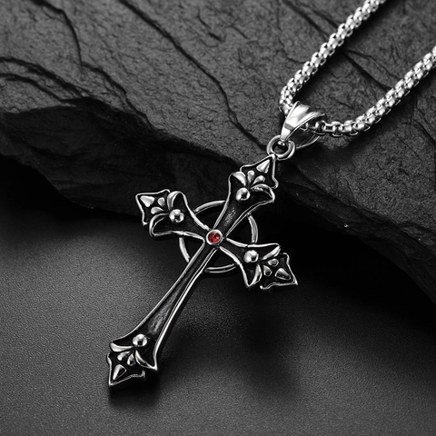 Collar con Colgante de Cruz de Acero Inoxidable Gótico para Hombres Mujeres Joyas Religiosas Vintage Hip Hop Diamante de Imitación Rojo Incrustado Color Acero