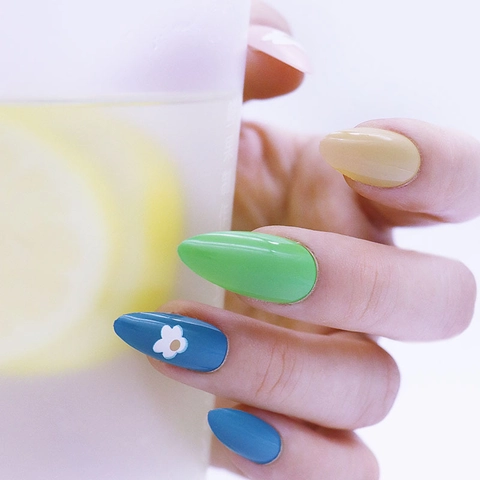 Press On Nails Almond Shape Candy Color Daisy Flower Reusable Long False Nails With Glue And Jelly Adhesive